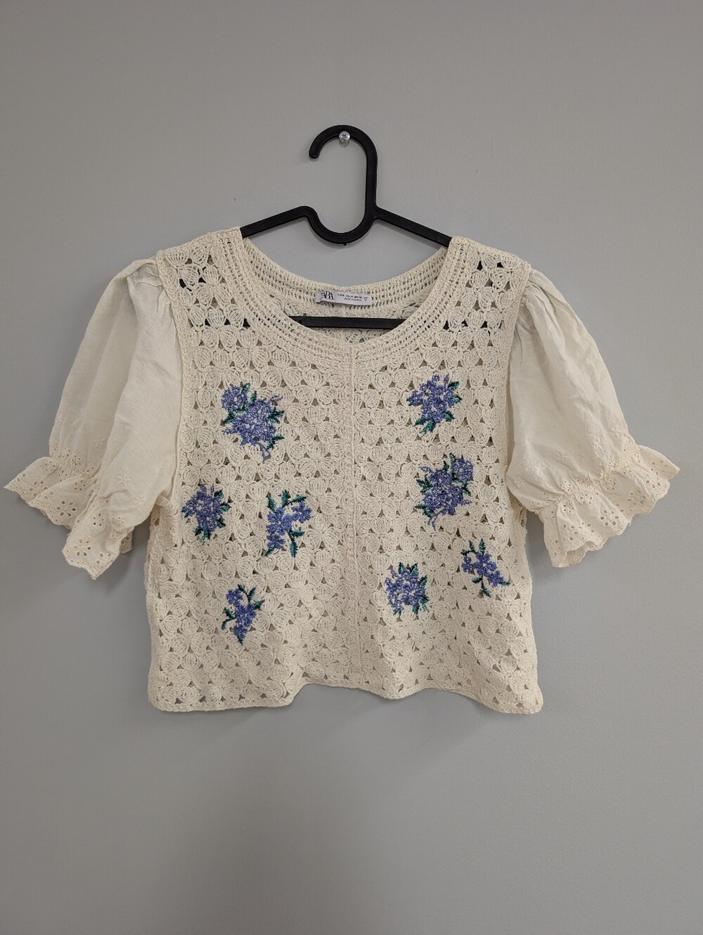 Zara Cream Crochet Puff Sleeve Blouse